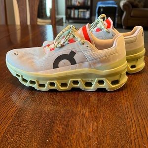 On Cloud Cloudmonster, Women’s 8.5